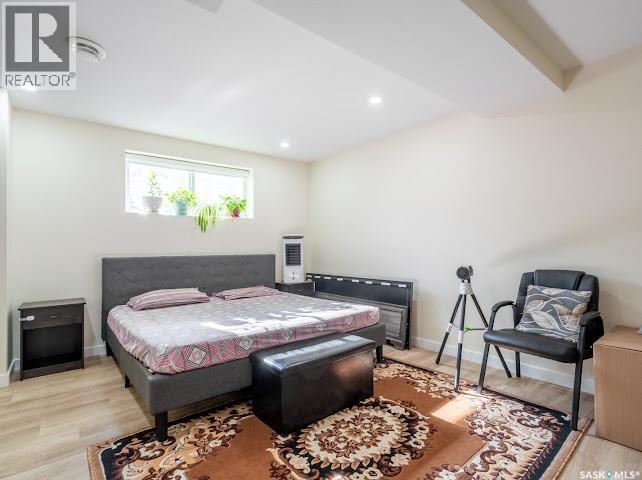 9 5752 Gordon Road, Regina, SK - Indoor Photo Showing Bedroom