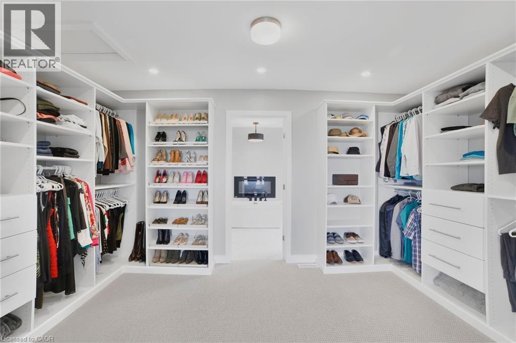116 Bedrock Drive, Hamilton, ON - Indoor Photo Showing Bedroom