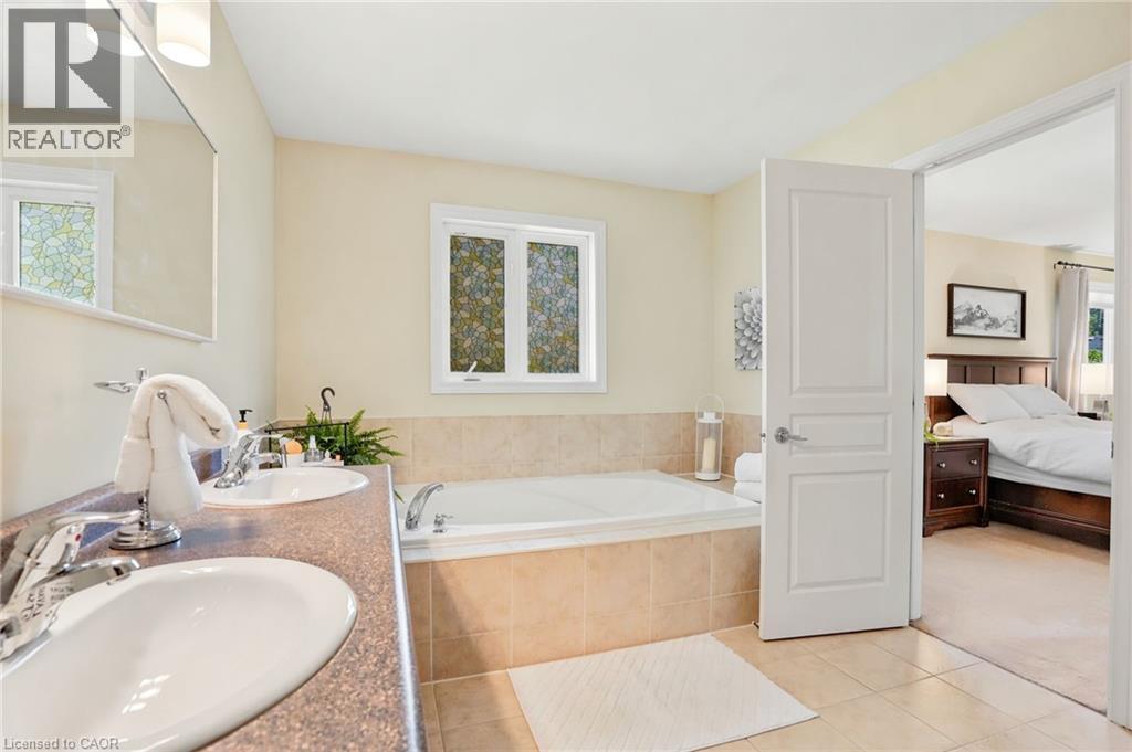 16 Oldmill Road, Ancaster, ON - Indoor Photo Showing Bathroom
