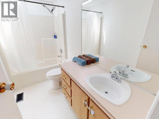17-9298 Williams Rd, Powell River, BC - Indoor Photo Showing Bathroom