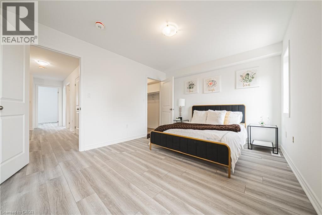 11 Davinci Boulevard, Hamilton, ON - Indoor Photo Showing Bedroom