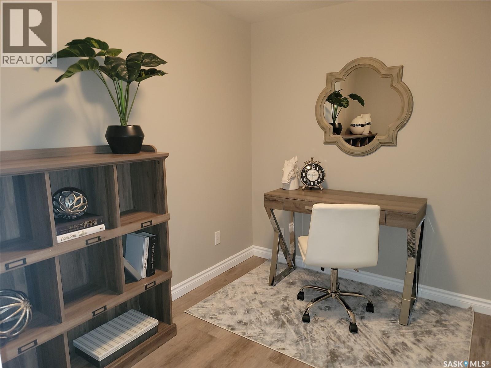 1502 Early Drive, Saskatoon, SK - Indoor Photo Showing Office