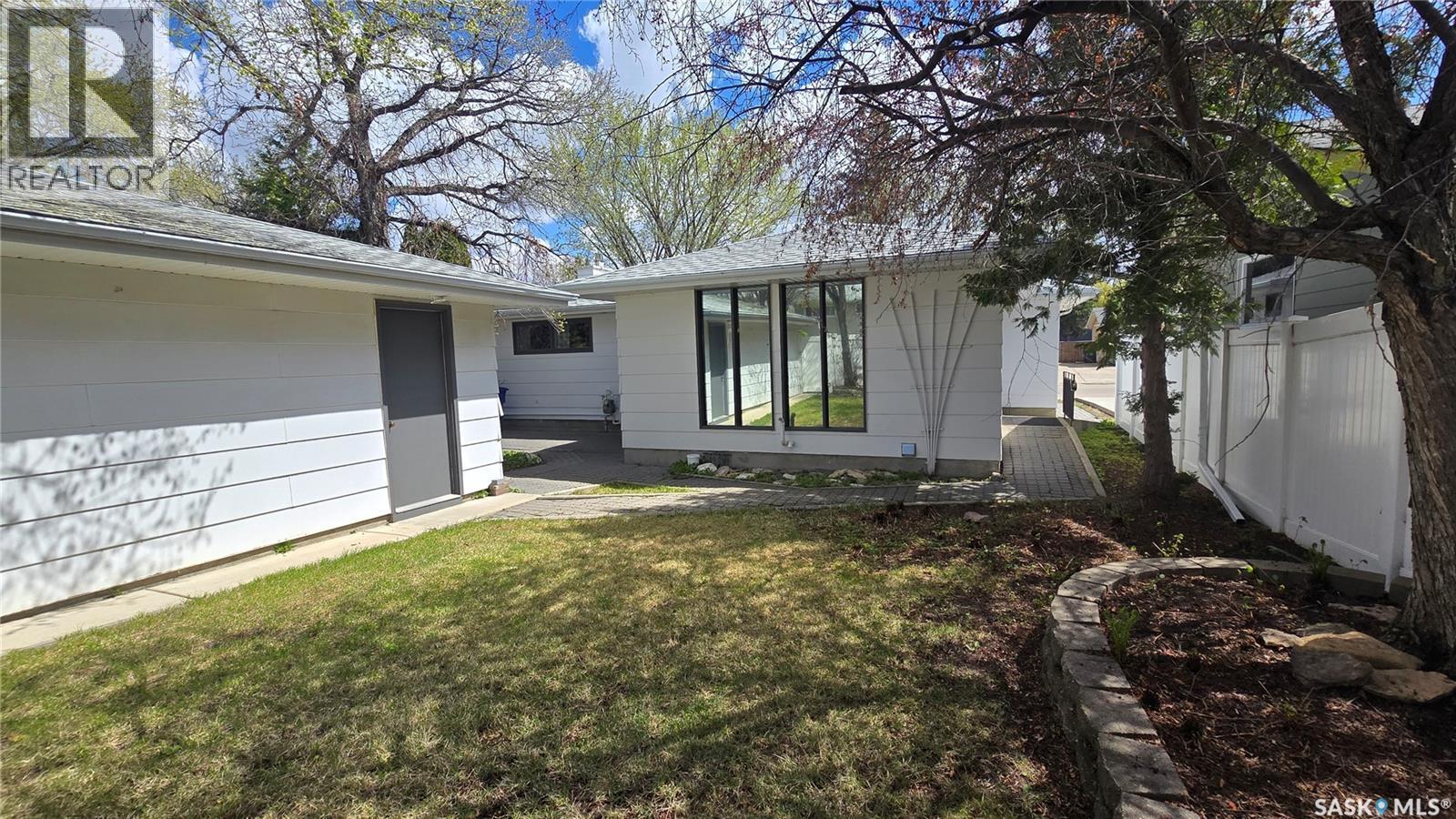 1502 Early Drive, Saskatoon, SK - Outdoor