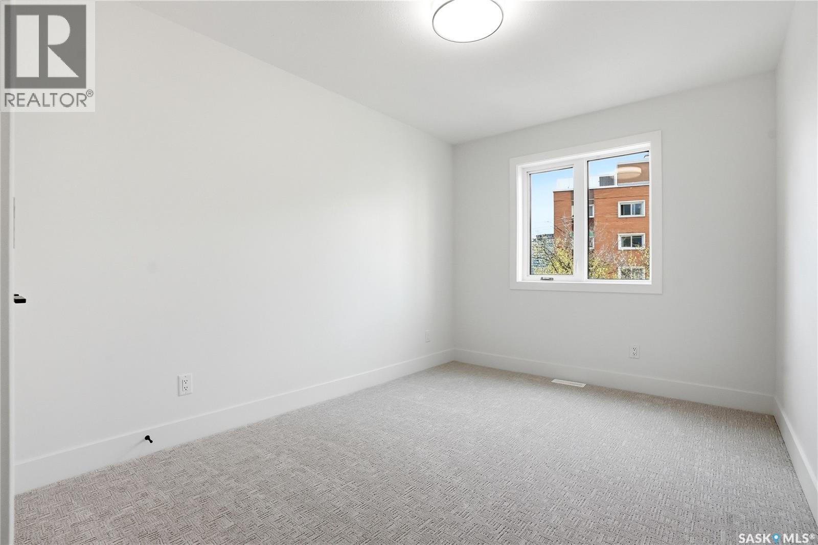 317 11Th Street, Saskatoon, SK - Indoor Photo Showing Other Room