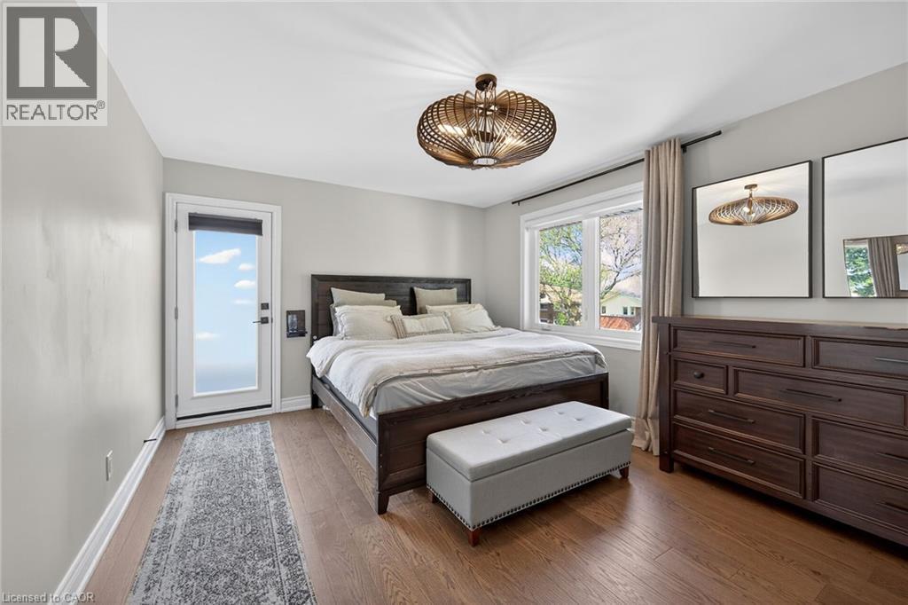 1 Sandringham Avenue, Hamilton, ON - Indoor Photo Showing Bedroom