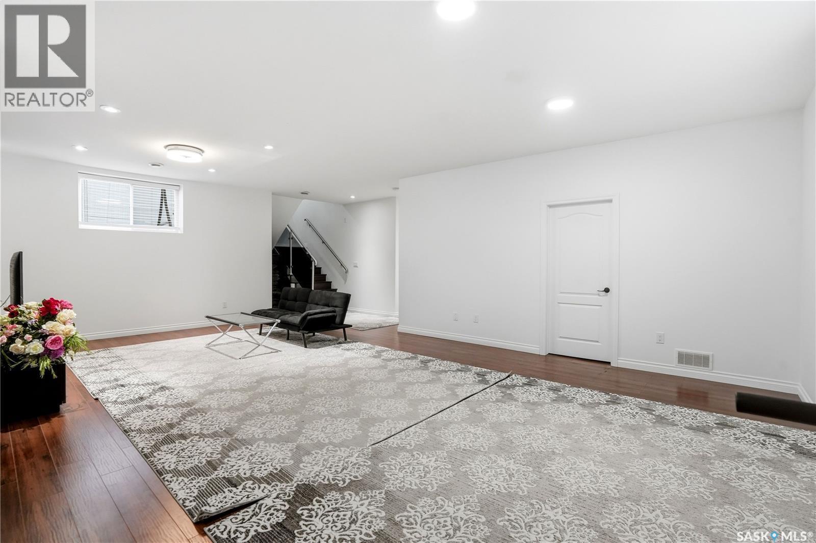 4714 E Green Apple Drive, Regina, SK - Indoor