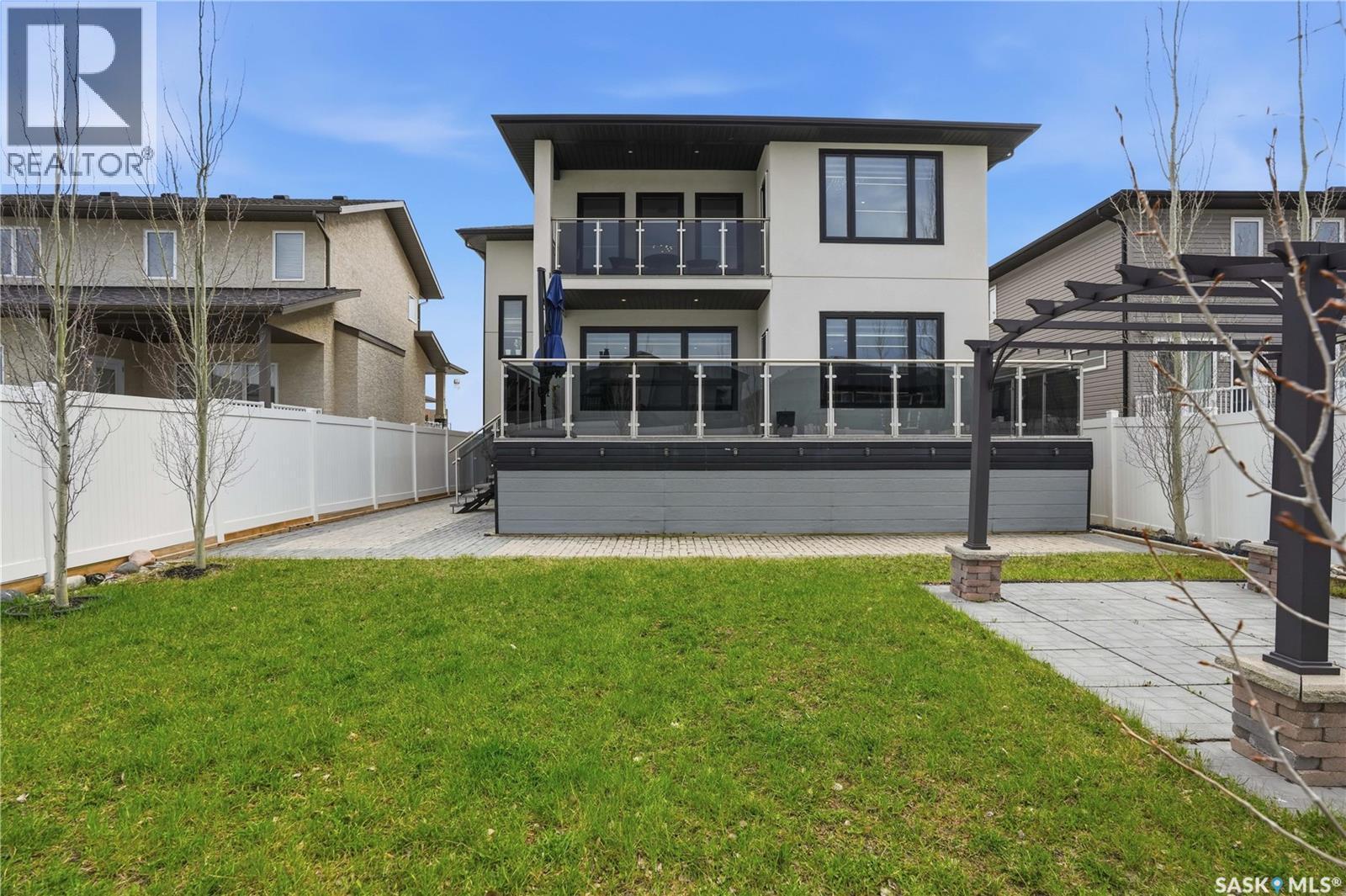 4714 E Green Apple Drive, Regina, SK - Outdoor With Balcony
