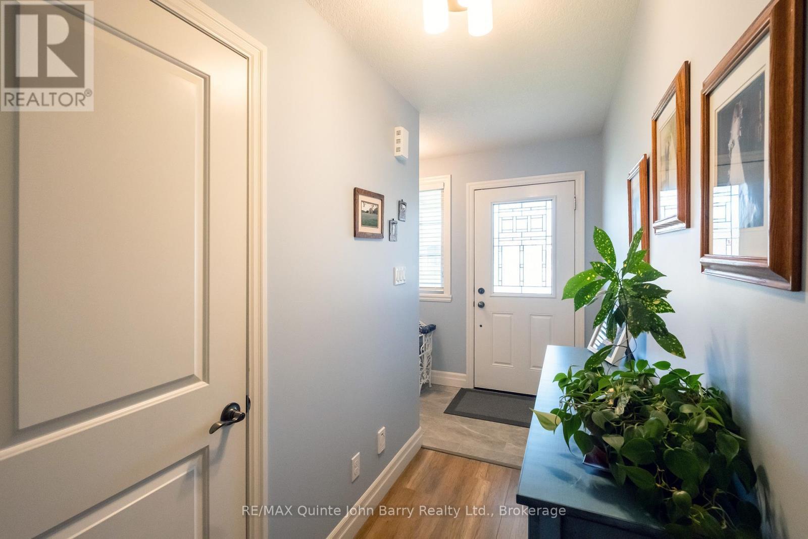 49 Mcintosh Crescent, Quinte West (Murray Ward), ON - Indoor Photo Showing Other Room