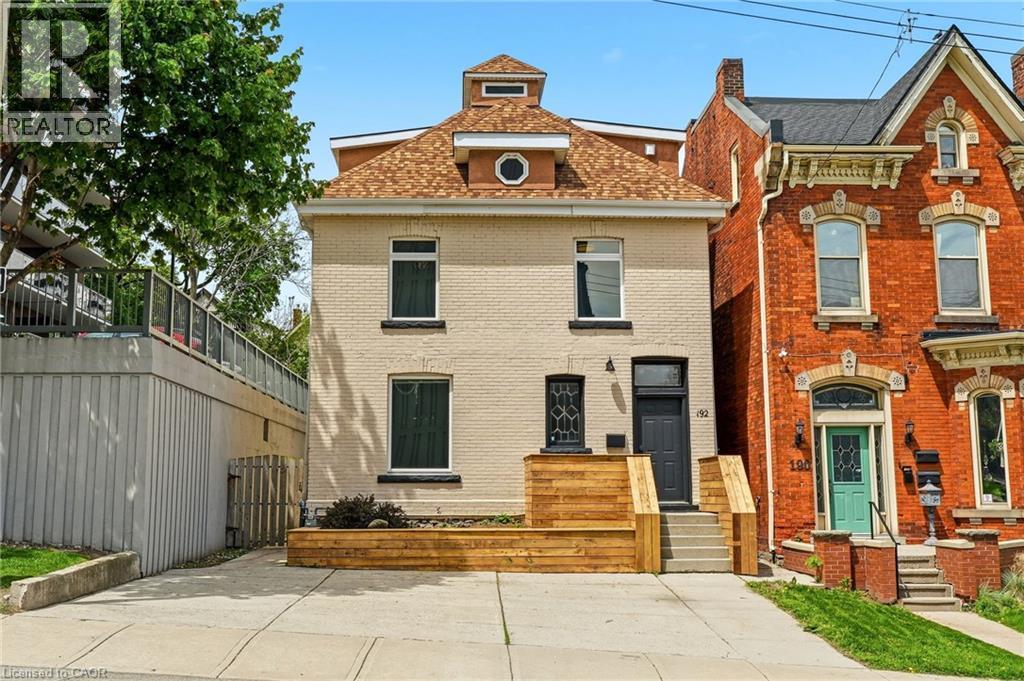 192 Catharine Street S, Hamilton, ON - Outdoor With Facade