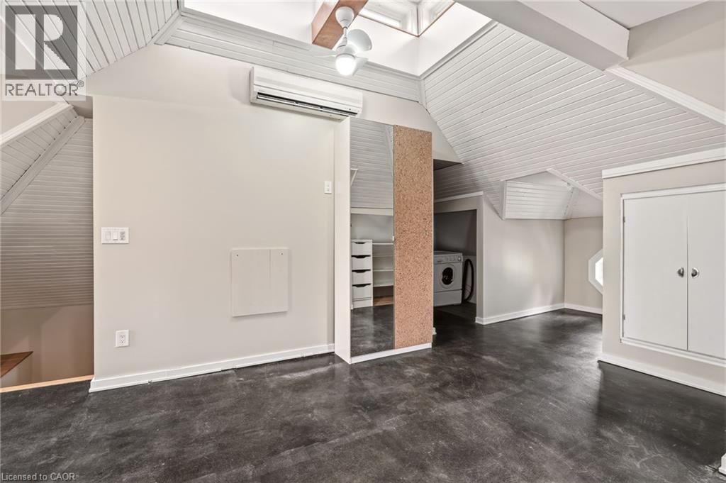 192 Catharine Street S, Hamilton, ON - Indoor Photo Showing Other Room