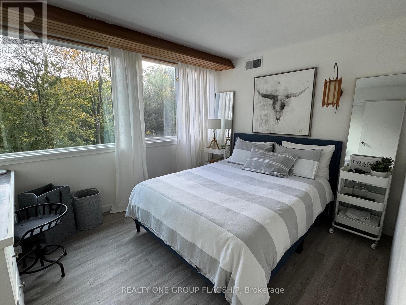 1379 Clarkson Road N, Mississauga, ON - Indoor Photo Showing Bedroom