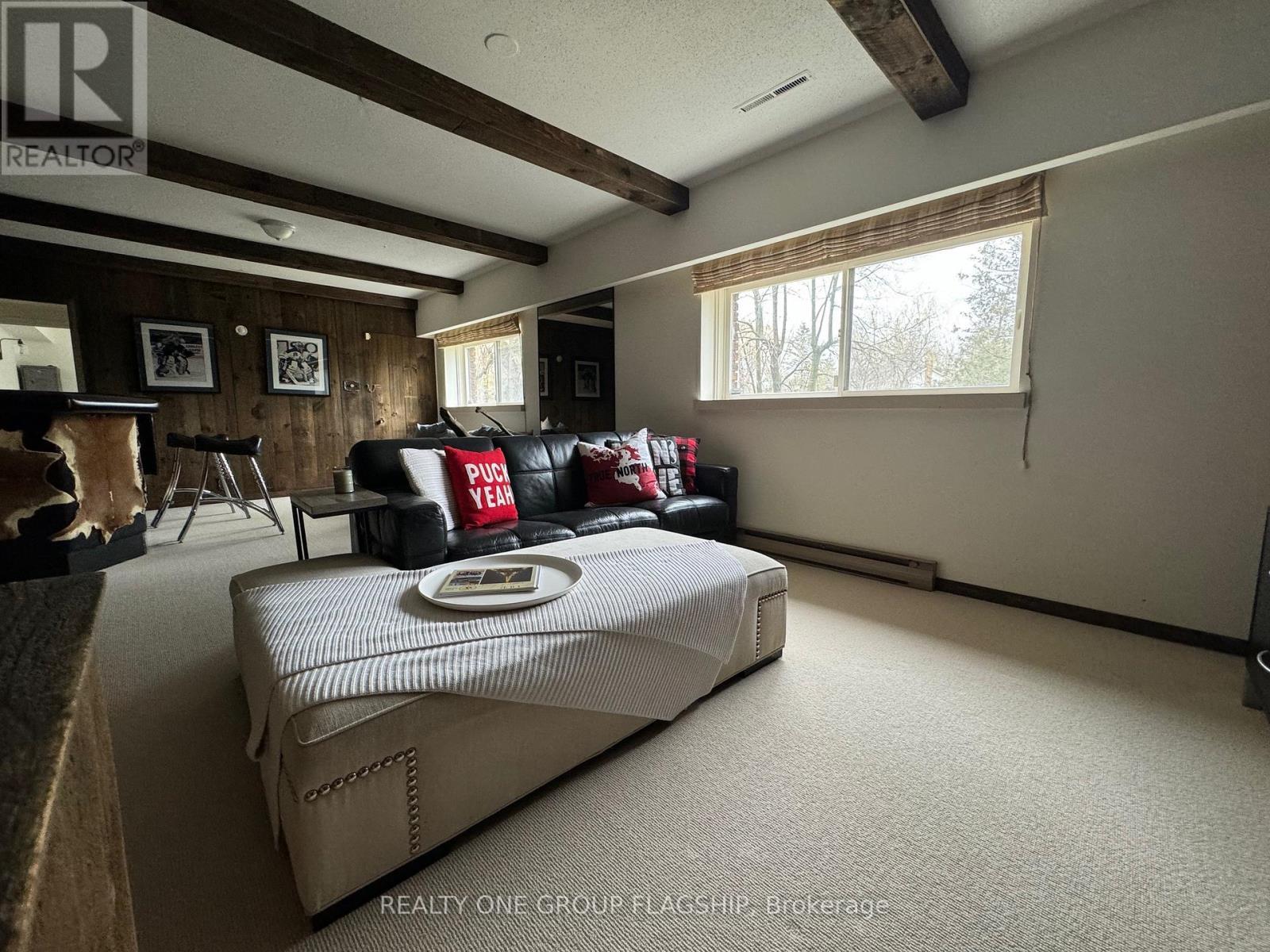 Rec Room - 1379 Clarkson Road N, Mississauga, ON - Indoor