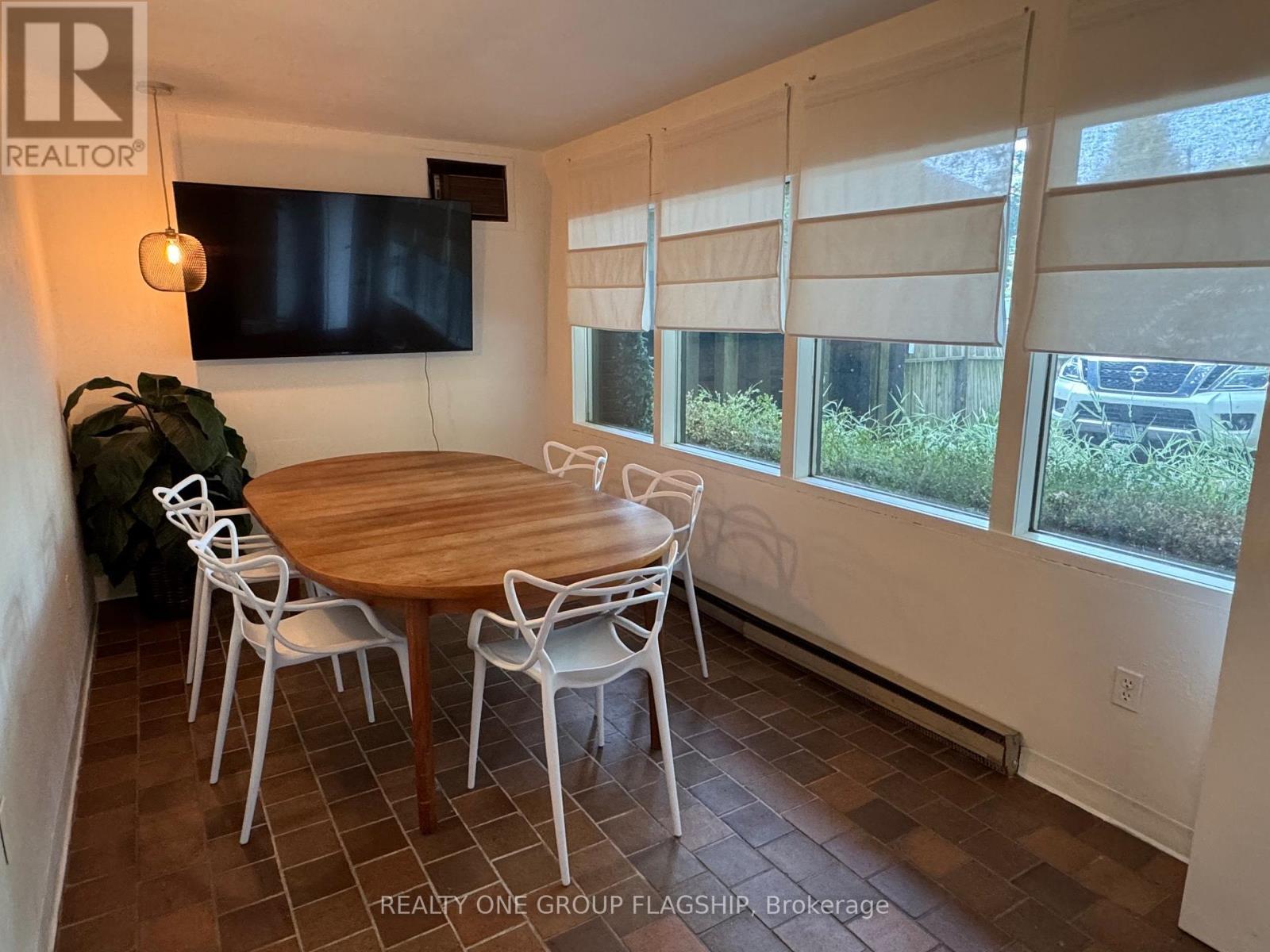 Coach House - 1379 Clarkson Road N, Mississauga, ON - Indoor Photo Showing Dining Room