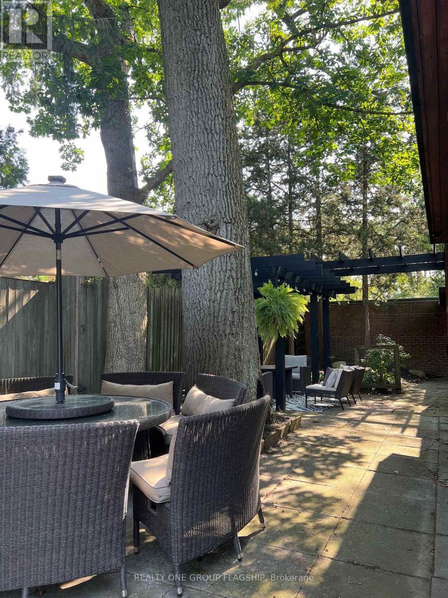 1379 Clarkson Road N, Mississauga, ON - Outdoor
