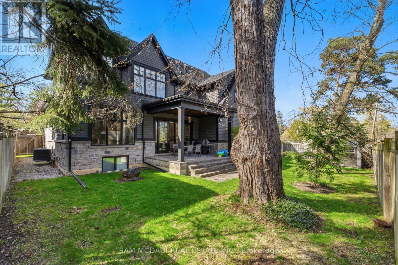 36 Veronica Drive, Mississauga, ON - Outdoor