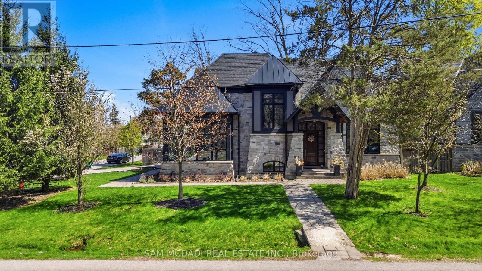 36 Veronica Drive, Mississauga, ON - Outdoor