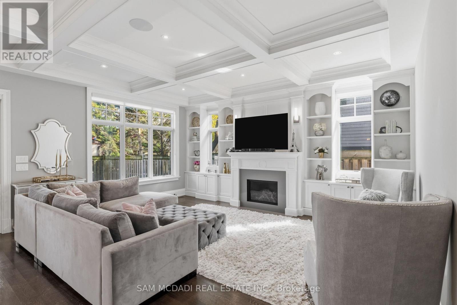 36 Veronica Drive, Mississauga, ON - Indoor Photo Showing Living Room With Fireplace