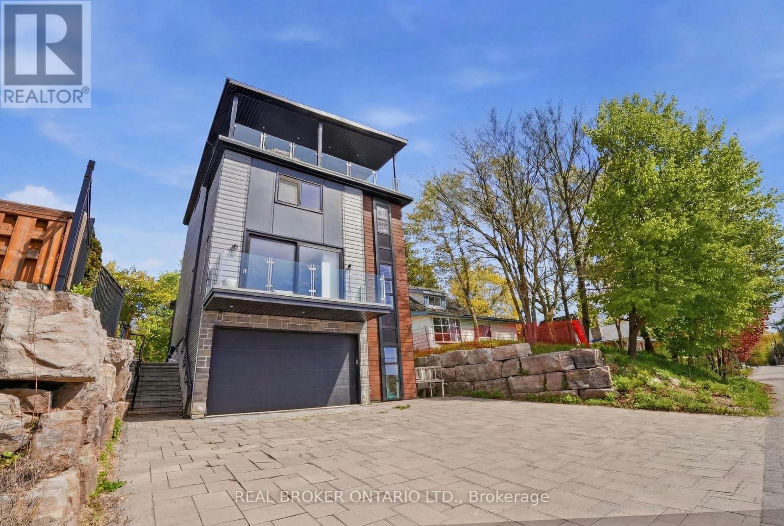 17 Maple Trail, Puslinch, ON - Outdoor