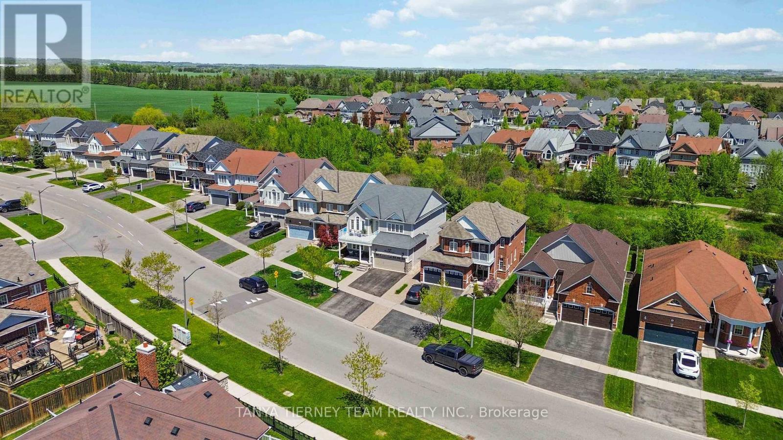 303 Cachet Boulevard, Whitby, ON - Outdoor With View