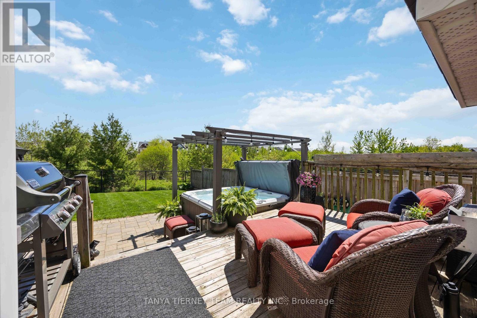 303 Cachet Boulevard, Whitby, ON - Outdoor With Deck Patio Veranda