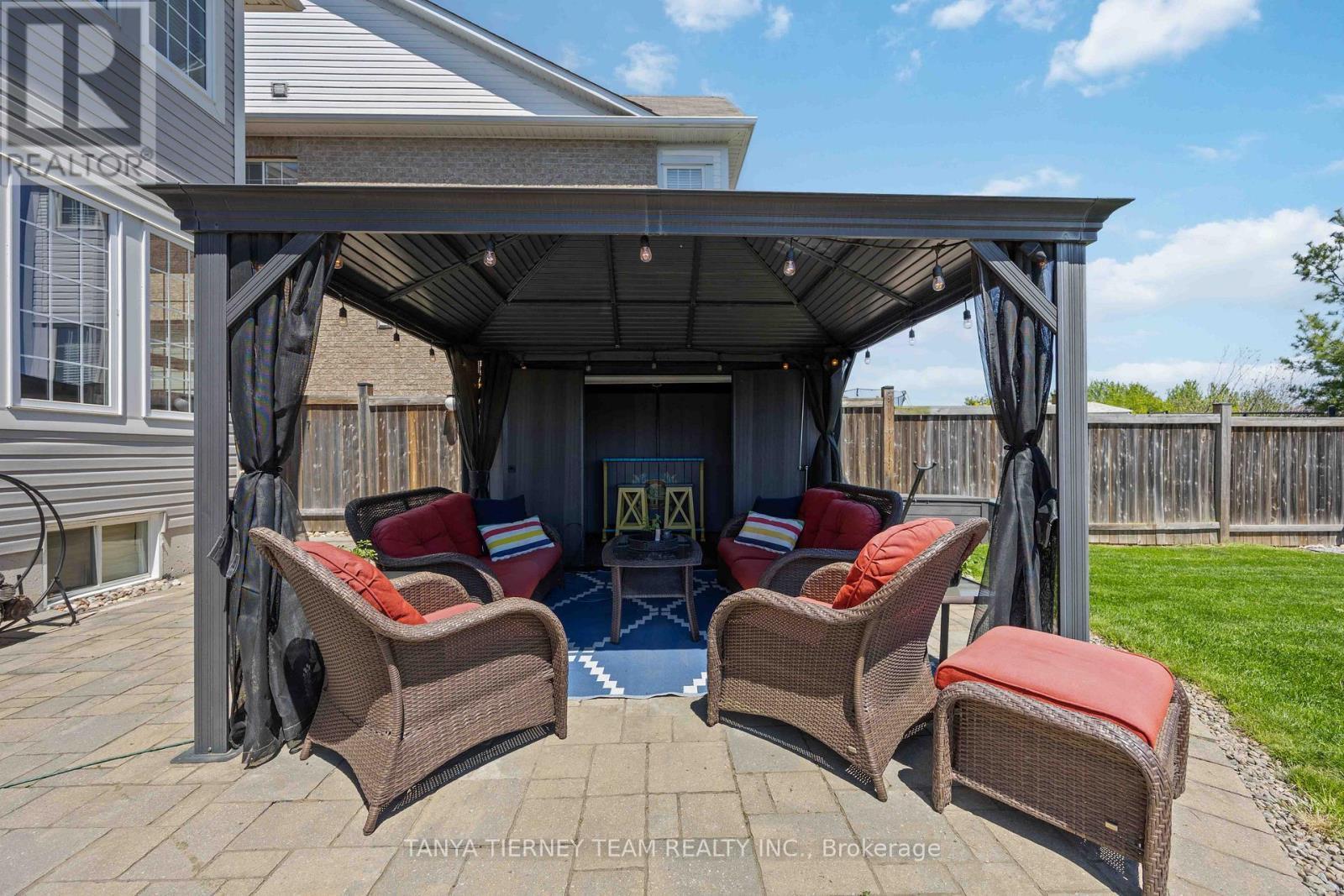 303 Cachet Boulevard, Whitby, ON - Outdoor With Deck Patio Veranda With Exterior