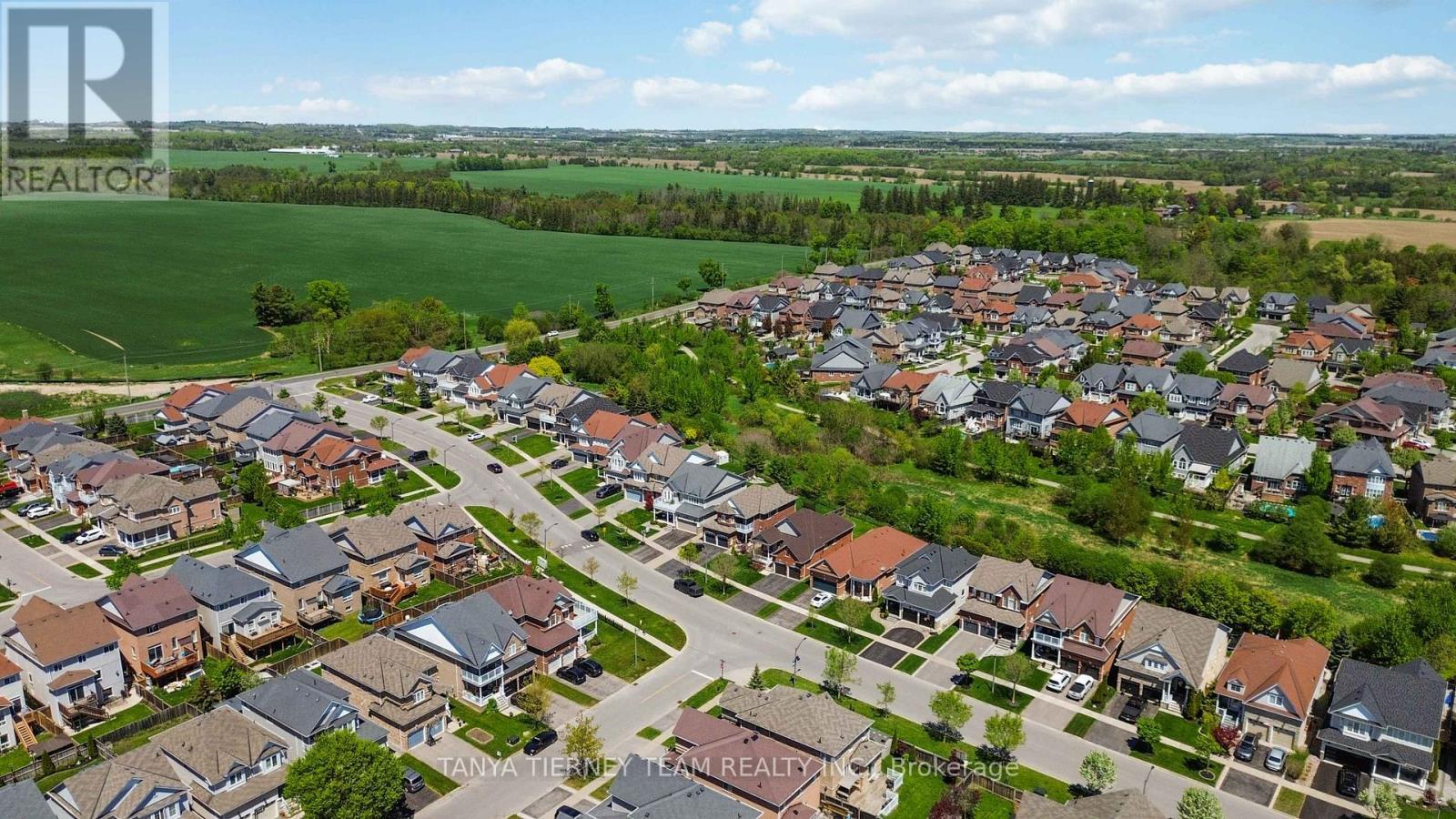 303 Cachet Boulevard, Whitby, ON - Outdoor With View