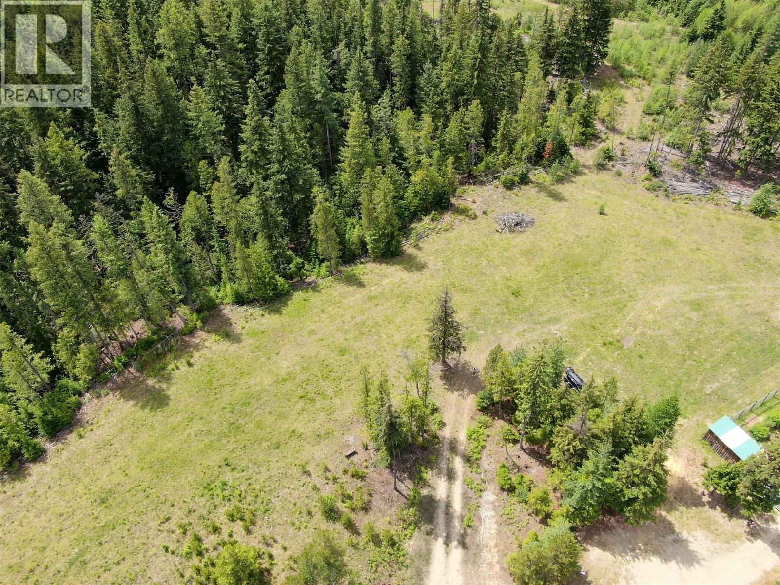 3809 Passmore Upper Road, Passmore, BC