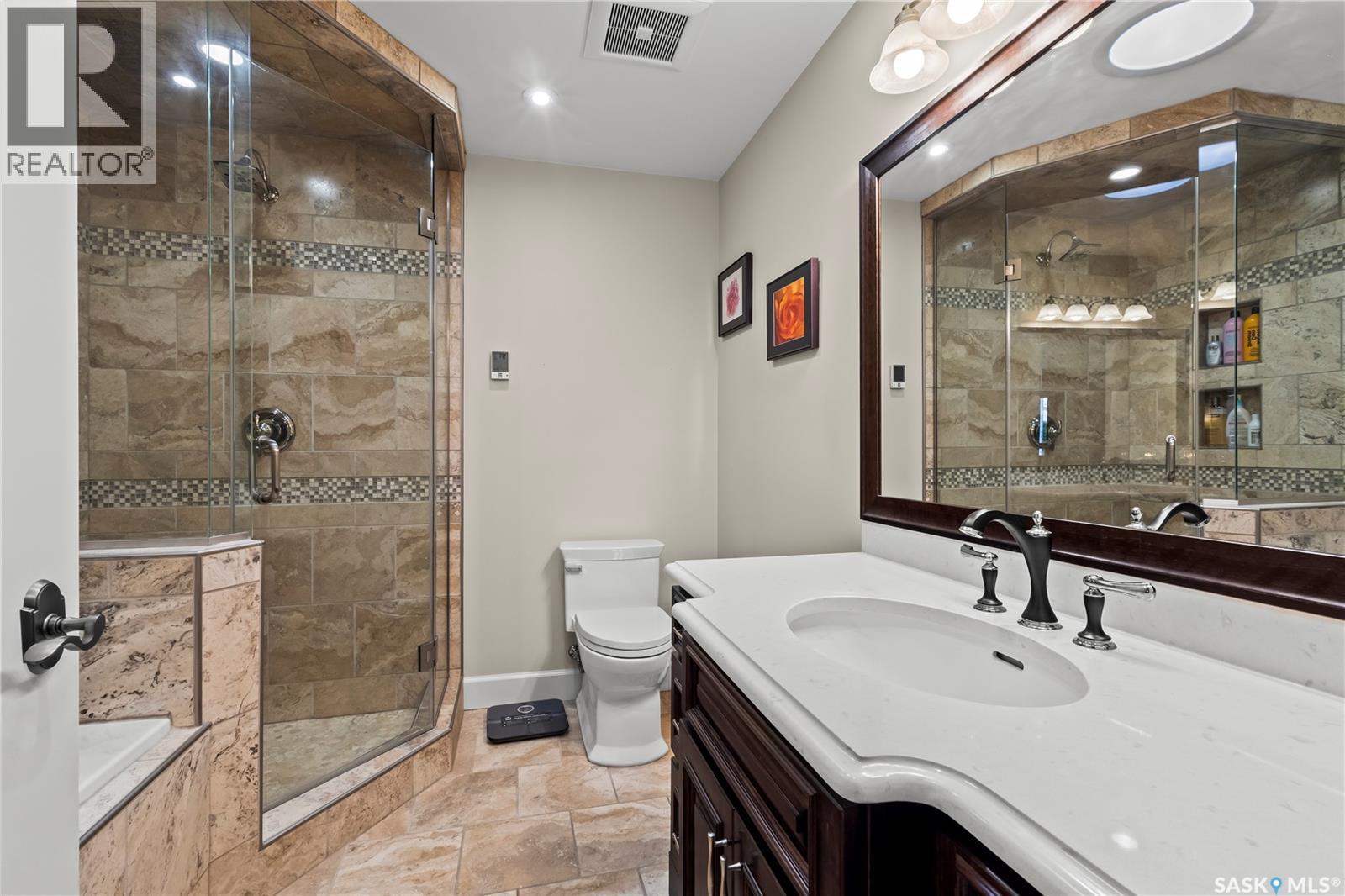 3383 Dent Crescent, Prince Albert, SK - Indoor Photo Showing Bathroom