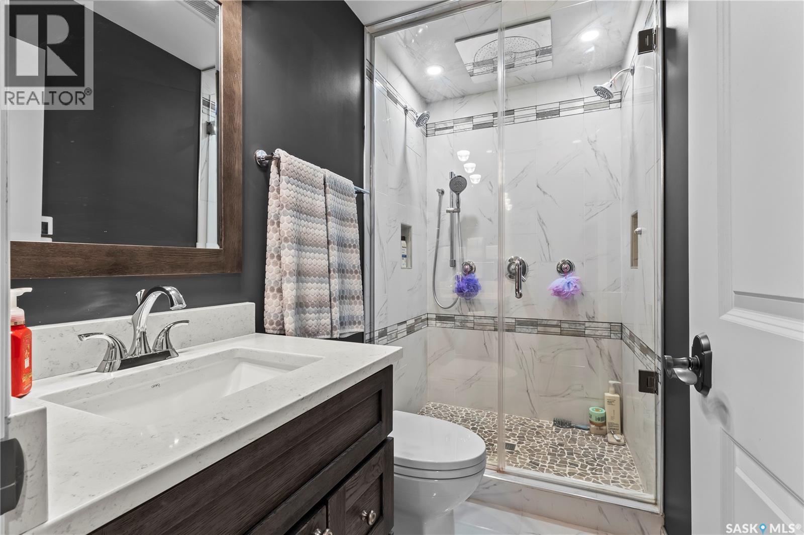 3383 Dent Crescent, Prince Albert, SK - Indoor Photo Showing Bathroom