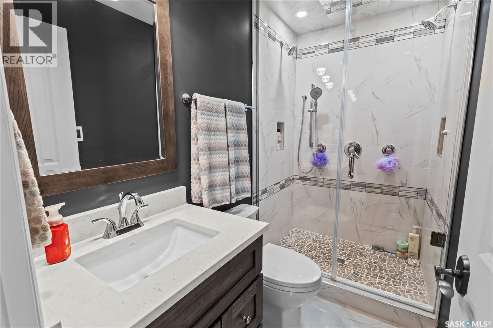 3383 Dent Crescent, Prince Albert, SK - Indoor Photo Showing Bathroom