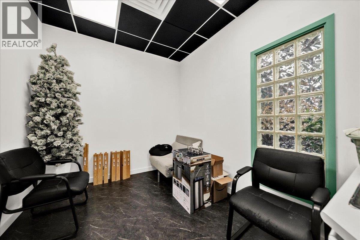 22337 Lougheed Highway, Maple Ridge, BC - Indoor
