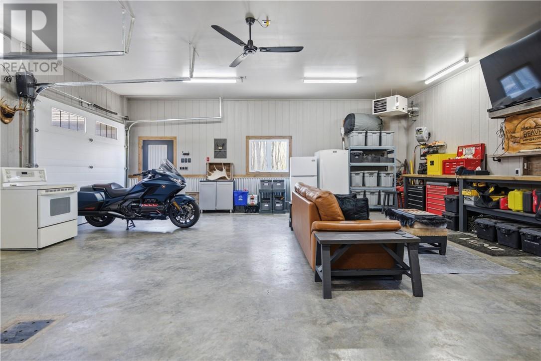 3 Pine Drive, Blind River, ON - Indoor Photo Showing Garage