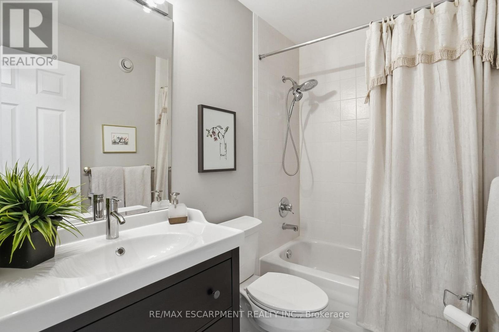 3 - 2258 Turnberry Road, Burlington, ON