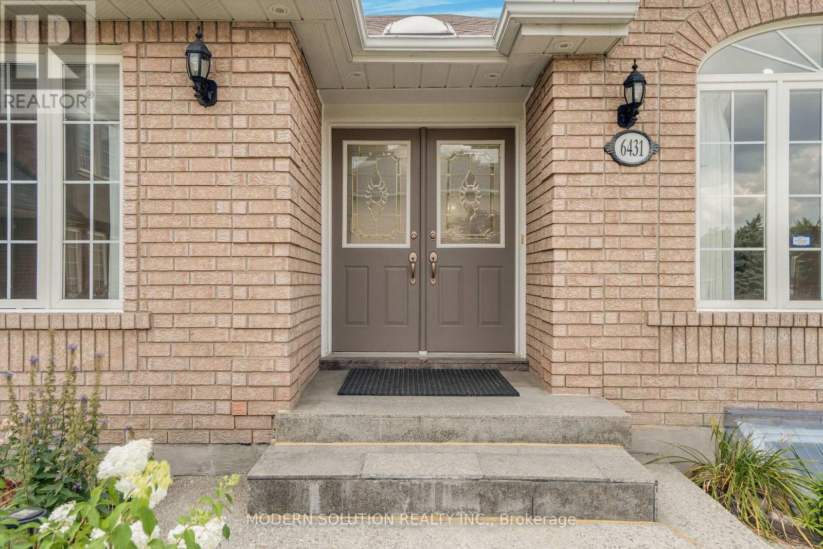 6431 Tenth Line W, Mississauga, ON - Outdoor With Exterior
