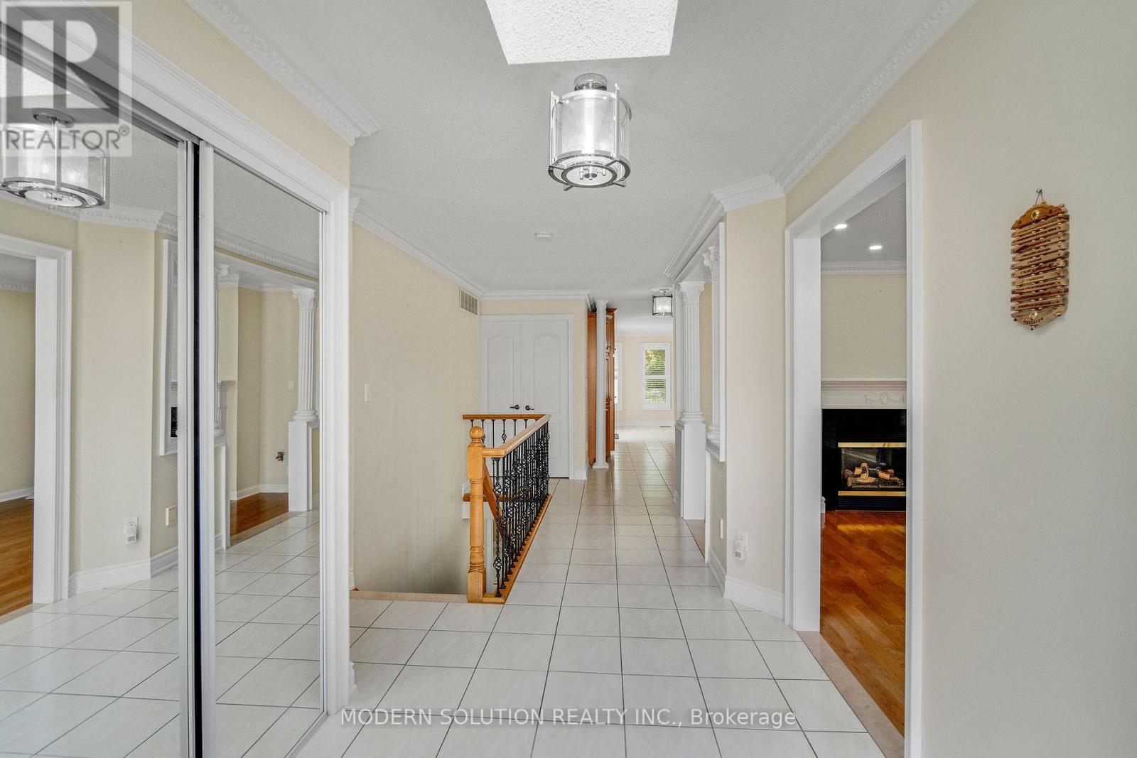 6431 Tenth Line W, Mississauga, ON - Indoor Photo Showing Other Room