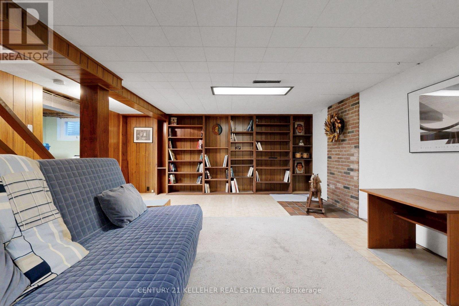 1065 Sierra Boulevard, Mississauga, ON - Indoor
