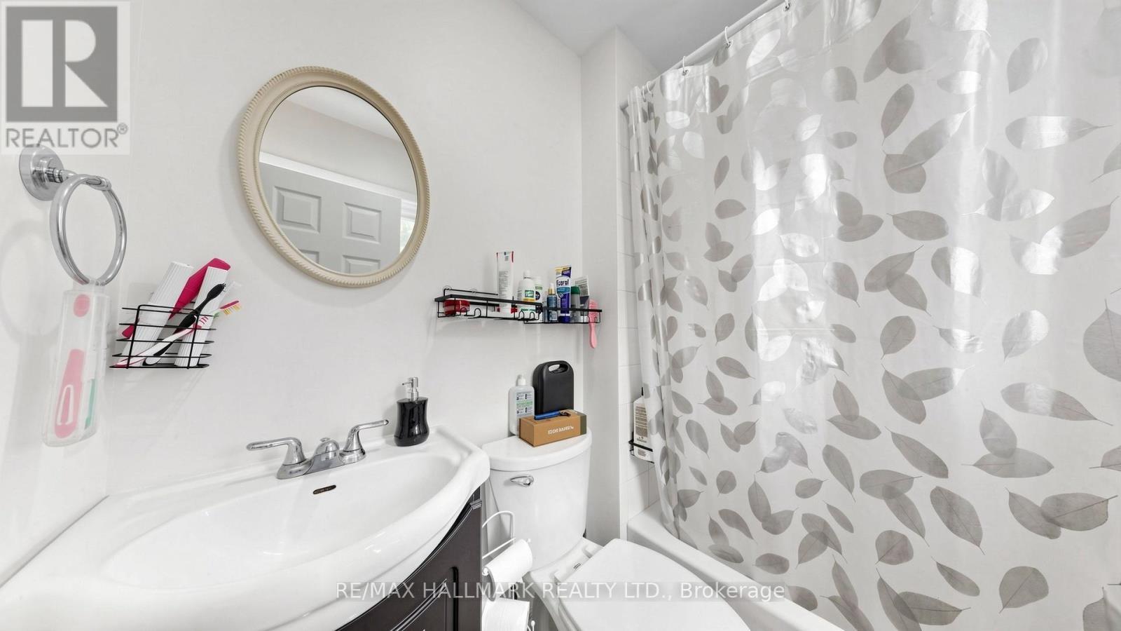 46 Collins Crescent, Aurora, ON - Indoor Photo Showing Bathroom