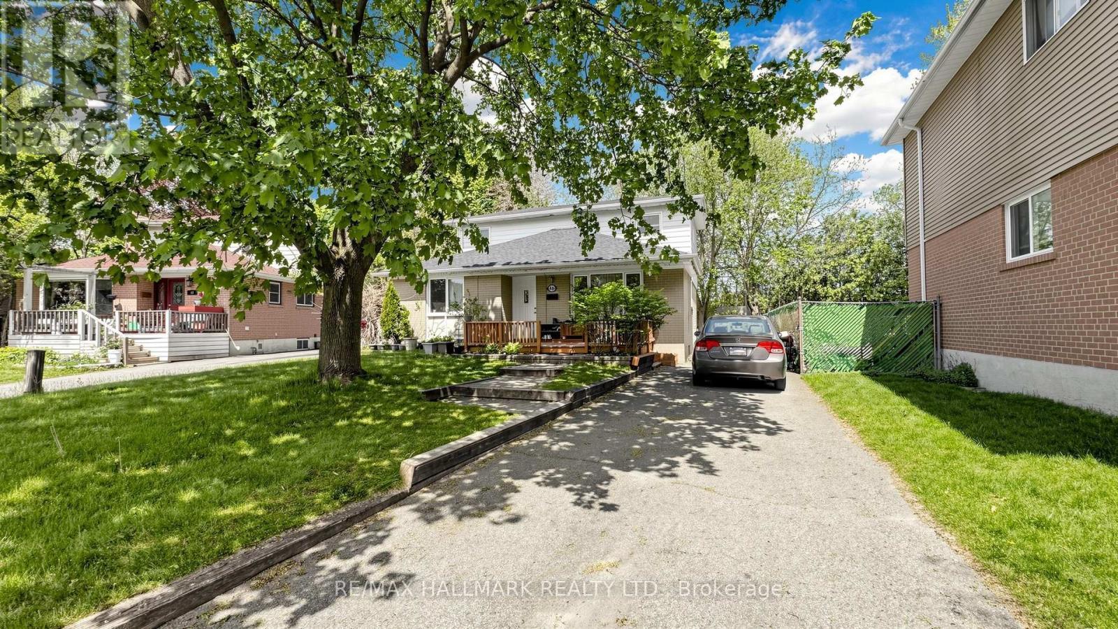 46 Collins Crescent, Aurora, ON - Outdoor