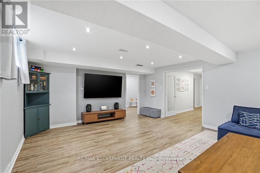 2 Amore Boulevard, Hamilton, ON - Indoor