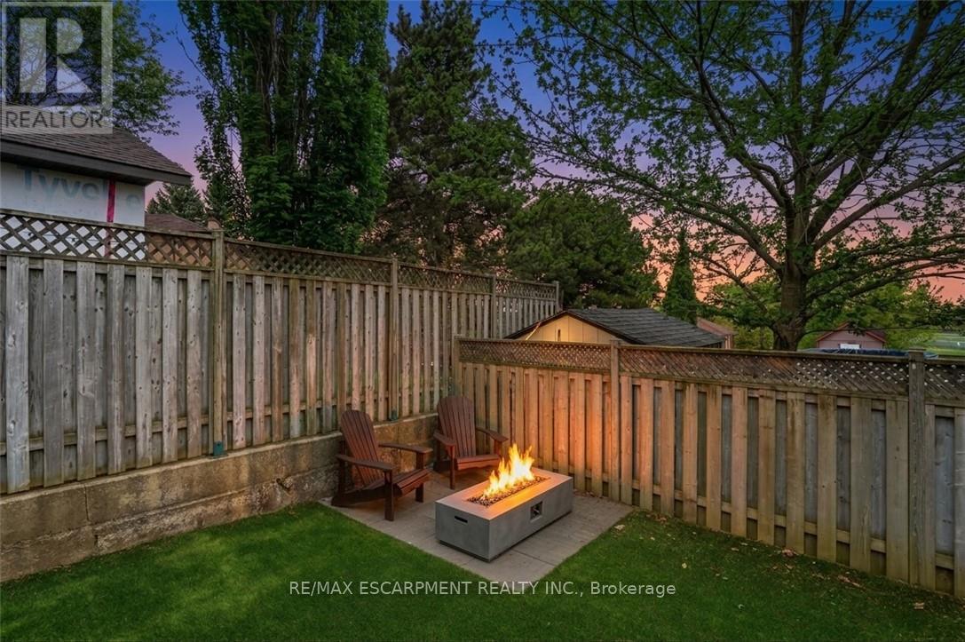 2 Amore Boulevard, Hamilton, ON - Outdoor