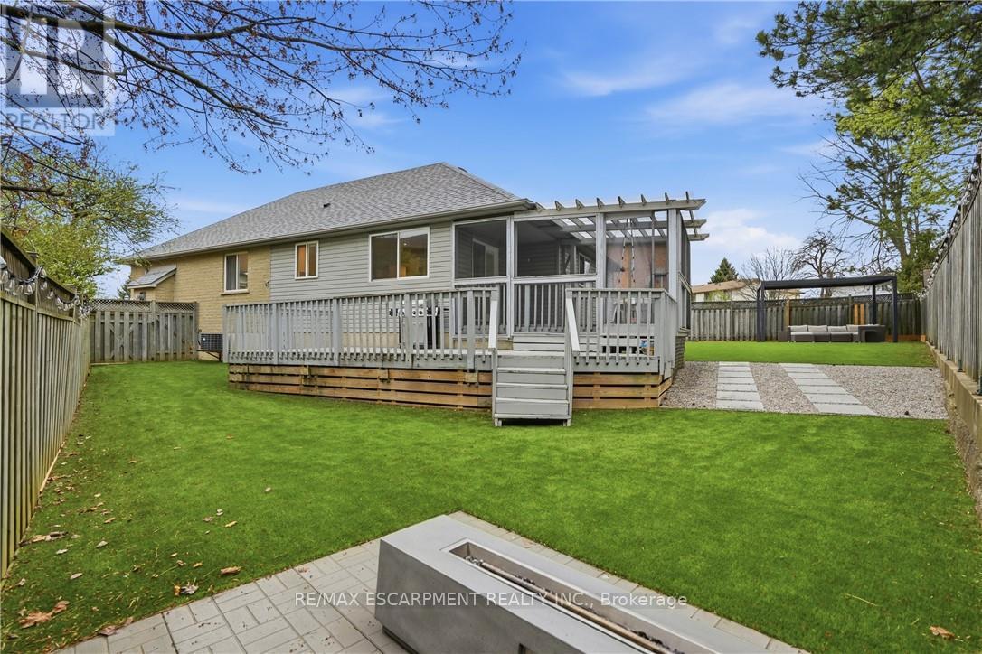 2 Amore Boulevard, Hamilton, ON - Outdoor With Deck Patio Veranda