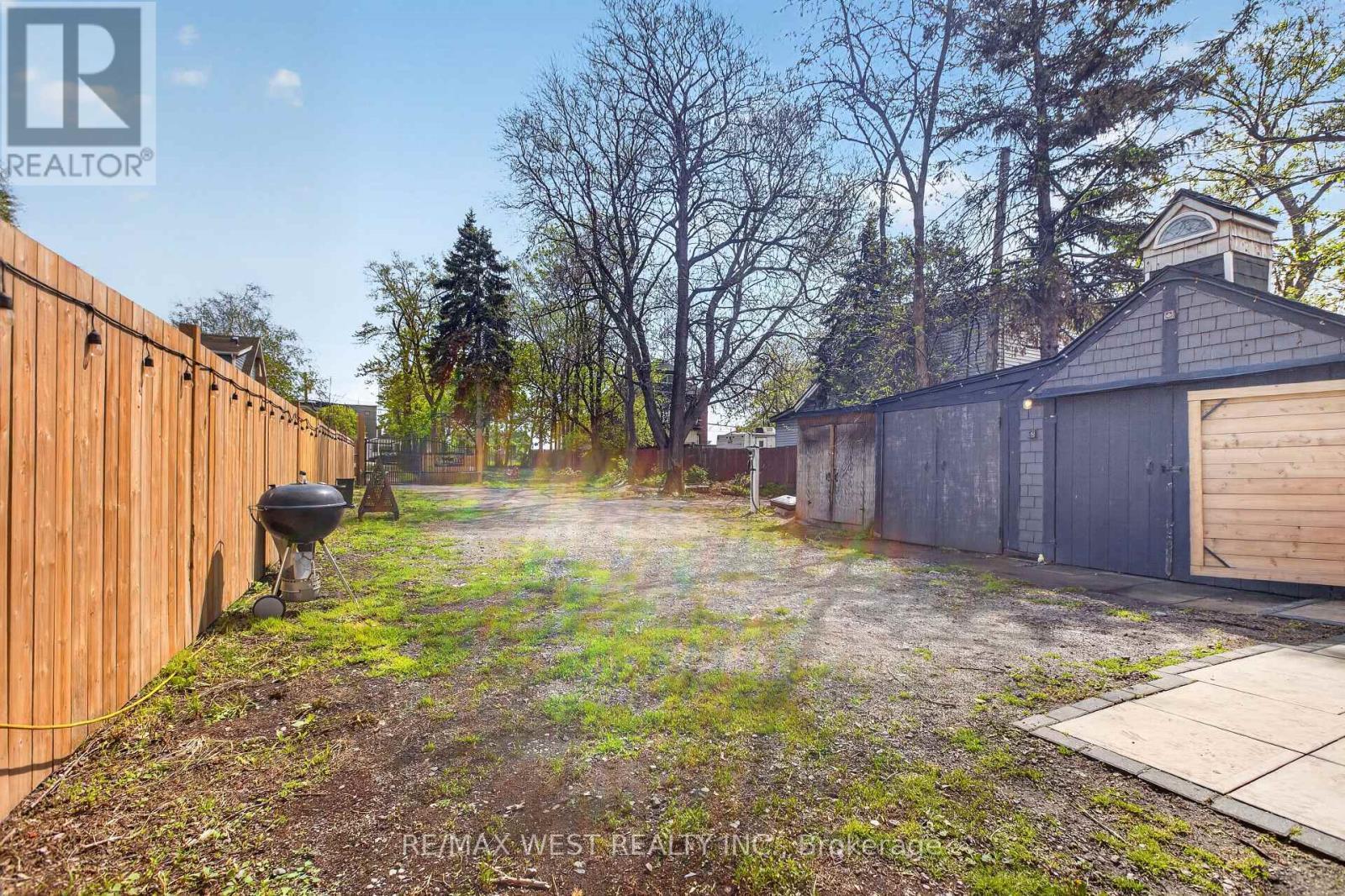 834 Beach Boulevard, Hamilton, ON - Outdoor