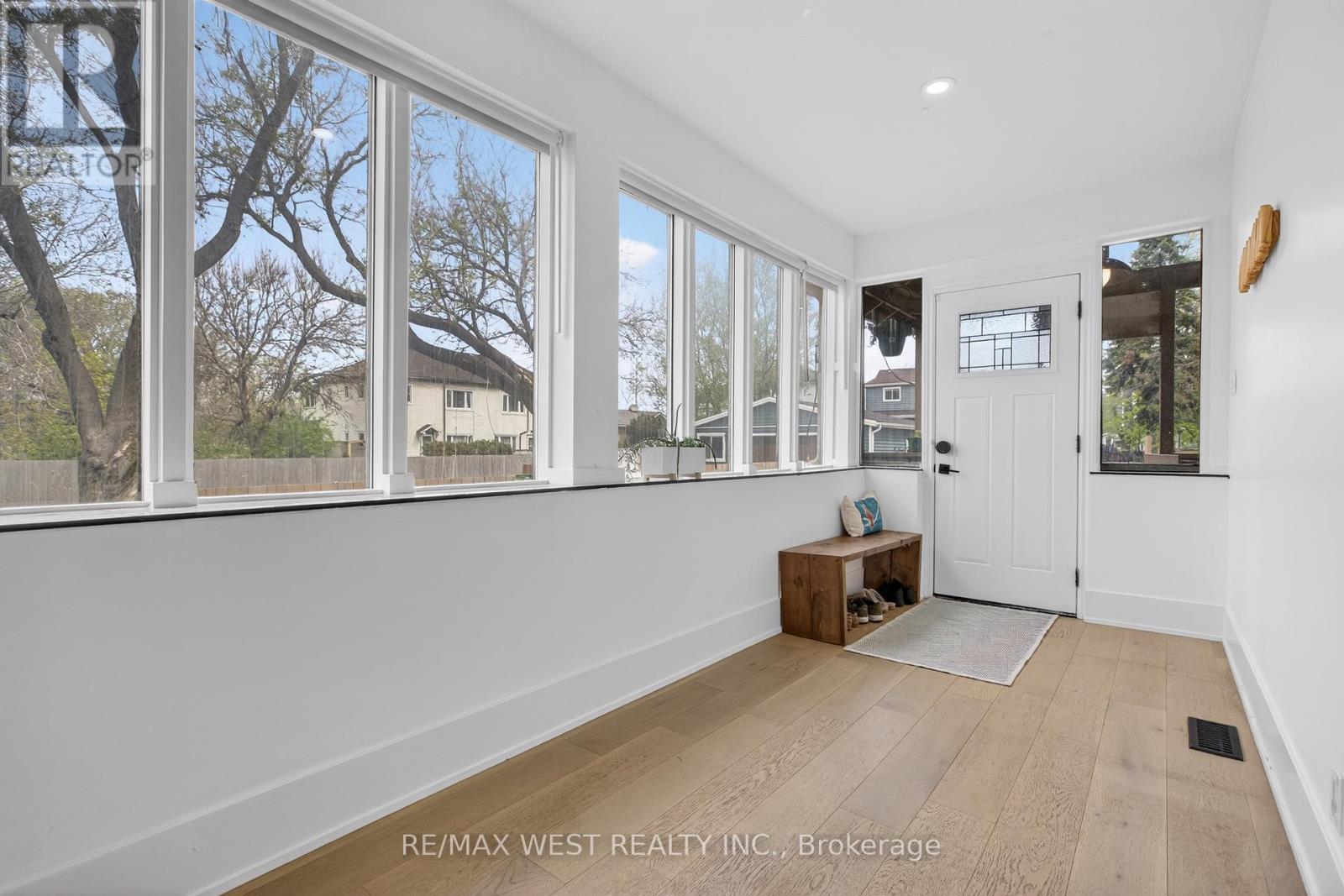 834 Beach Boulevard, Hamilton, ON - Indoor Photo Showing Other Room