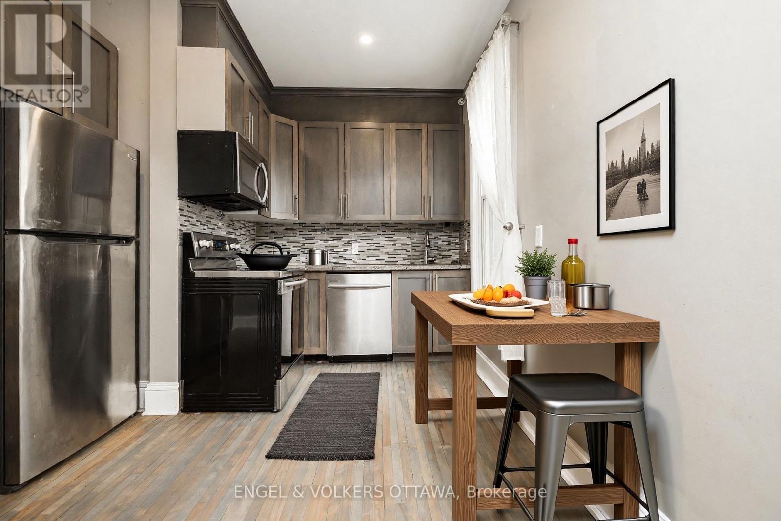 virtually staged - 84 Second Avenue, Ottawa, ON - Indoor