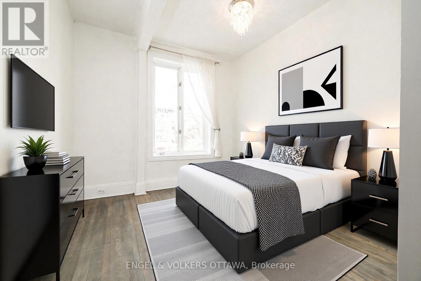 virtually staged - 84 Second Avenue, Ottawa, ON - Indoor Photo Showing Bedroom