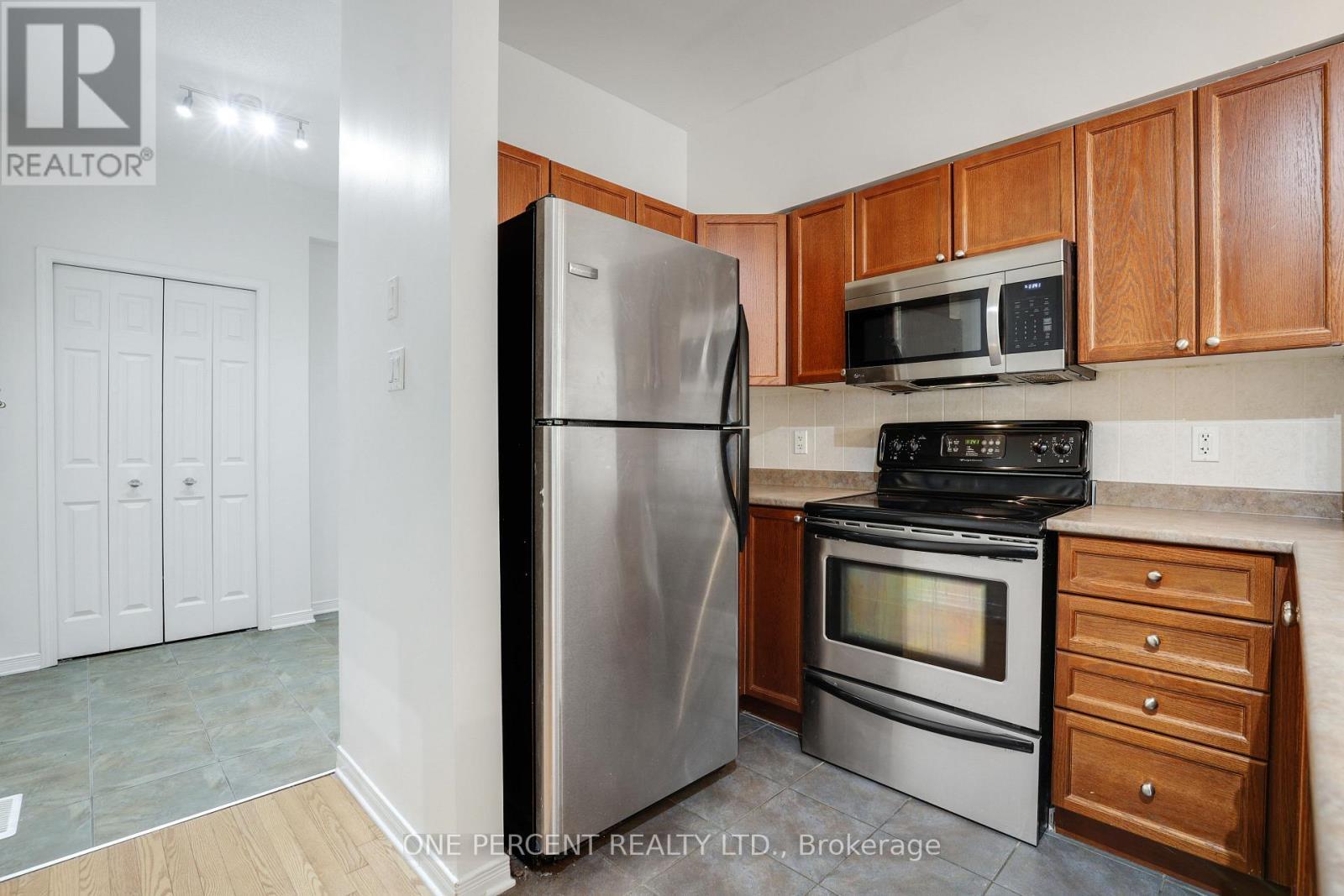 1048 Redtail Private, Ottawa, ON - Indoor Photo Showing Kitchen