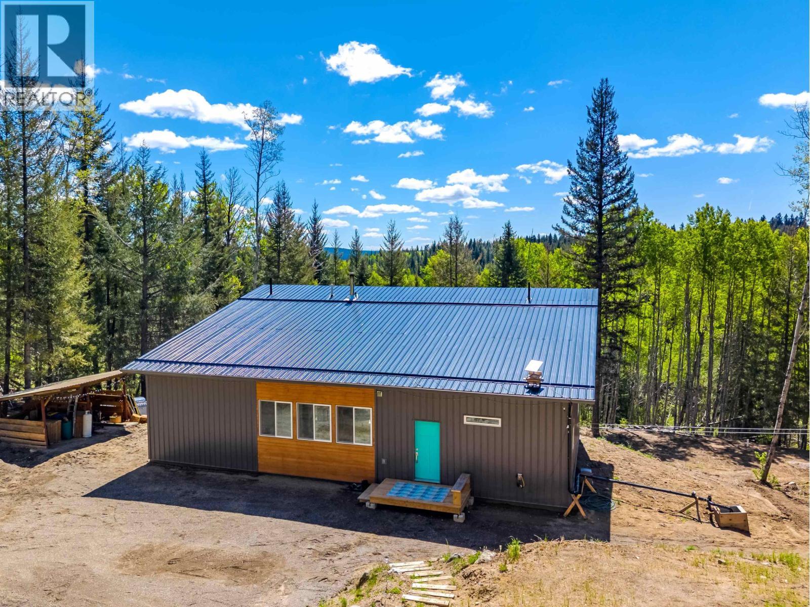 6282 Hillside Drive, Forest Grove, BC - Outdoor