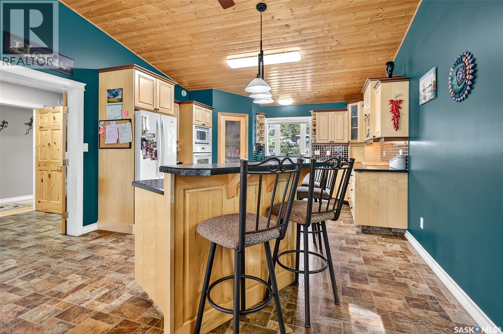 417 Daniel Drive, Buffalo Pound Lake, SK - Indoor Photo Showing Other Room