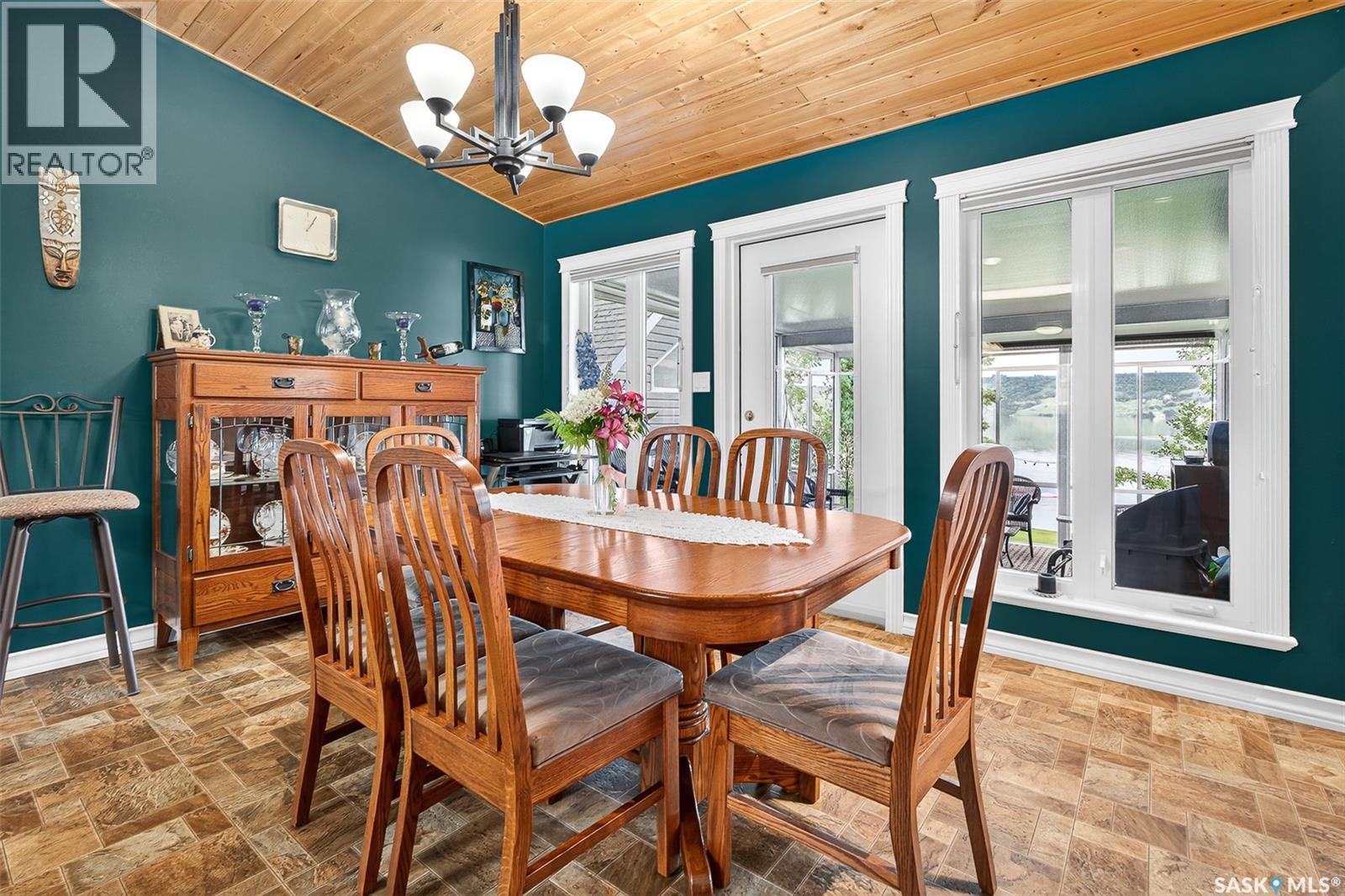417 Daniel Drive, Buffalo Pound Lake, SK - Indoor Photo Showing Dining Room