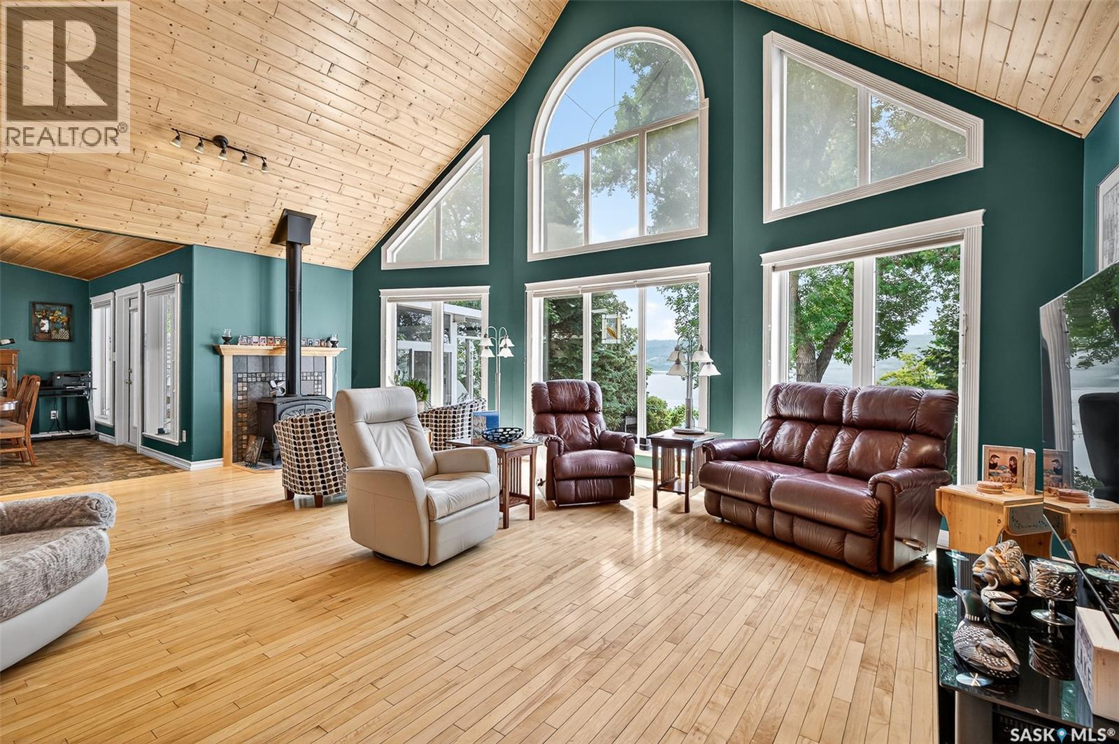 417 Daniel Drive, Buffalo Pound Lake, SK - Indoor Photo Showing Living Room With Fireplace